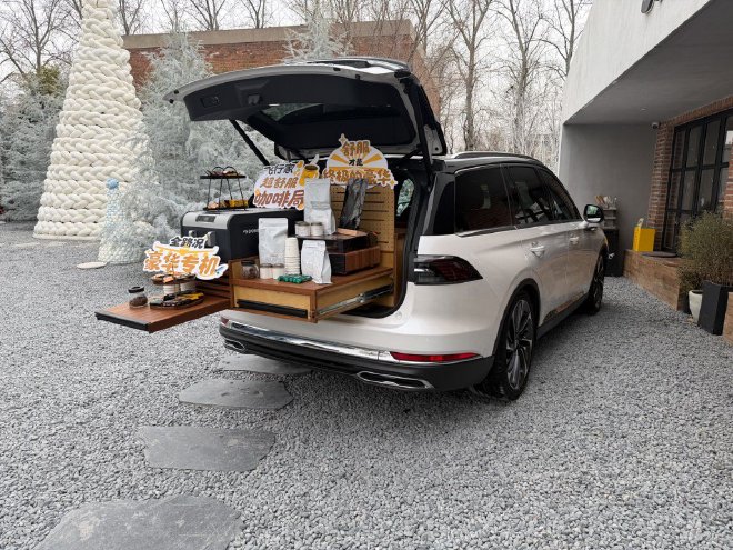 林肯飞行家：一辆能装下咖啡生活方式的中大型豪华SUV