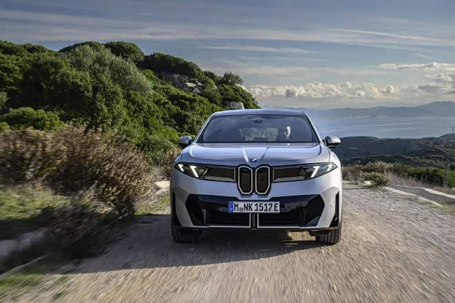 宝马长轴运动版_宝马长轴距和标准轴距_