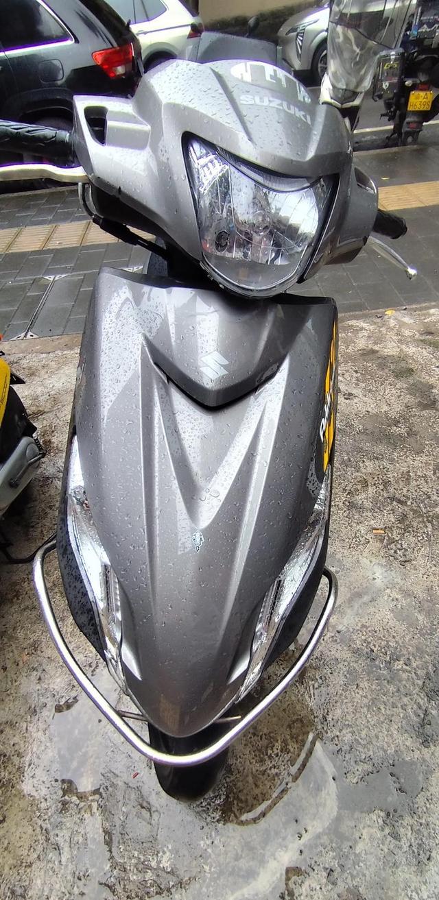 差点“抱缸”！8000公里不换机油，你的UY125正在上演一-有驾