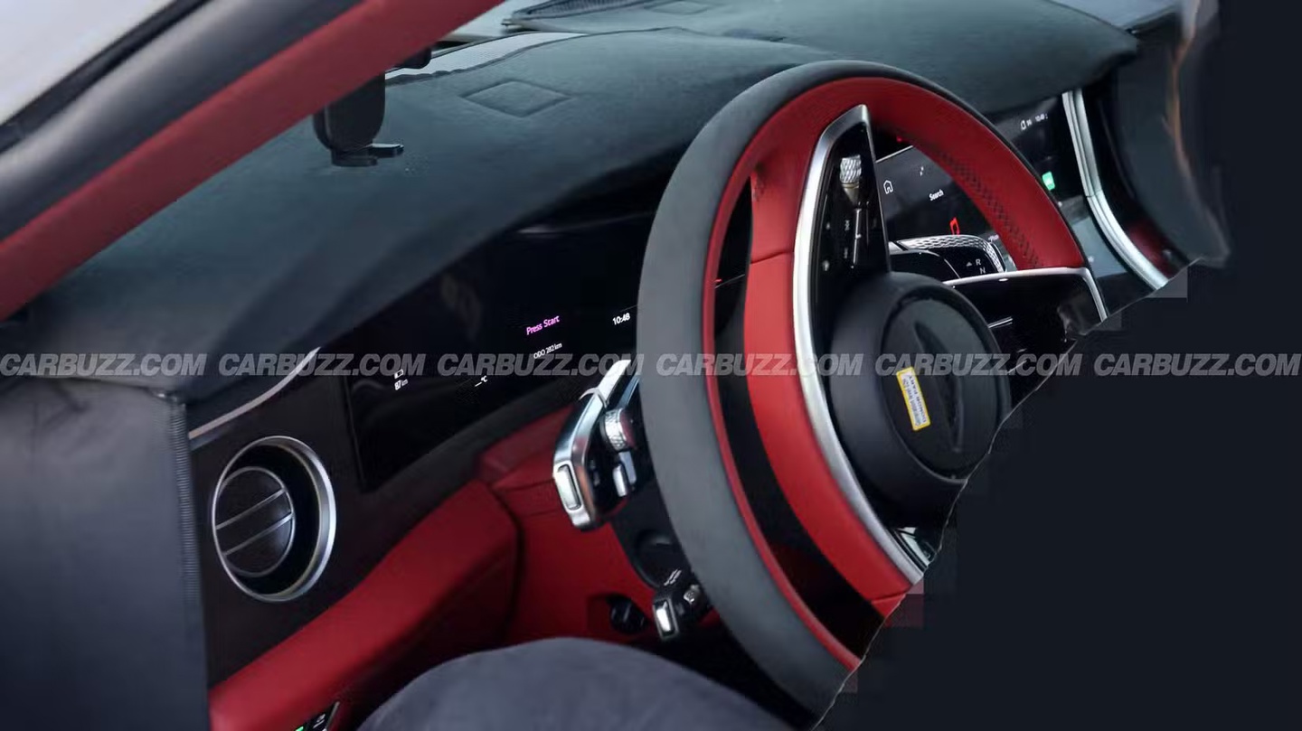 _宾利首款纯电SUV冬测图泄露，内饰首次曝光_宾利首款纯电SUV冬测图泄露，内饰首次曝光