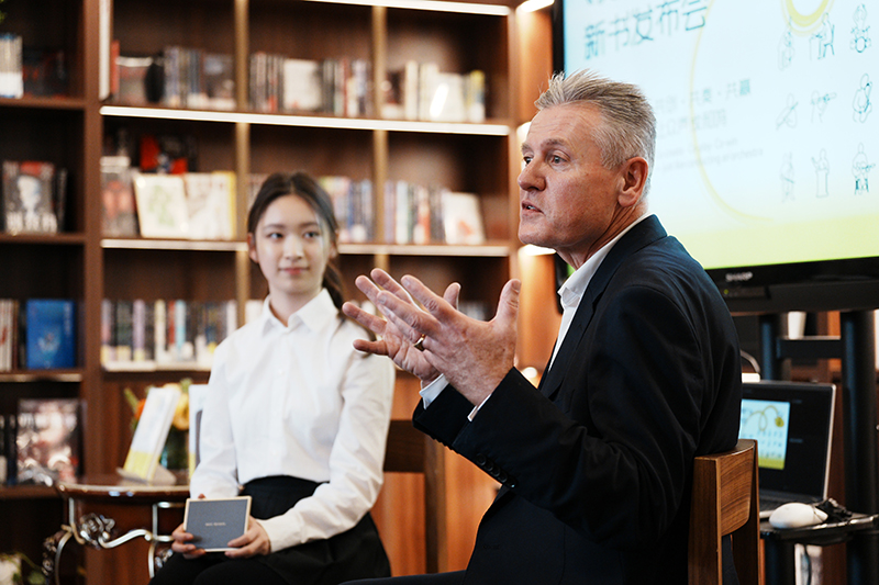 当了30年CEO，他说会平衡、有目标就可以抵挡内卷