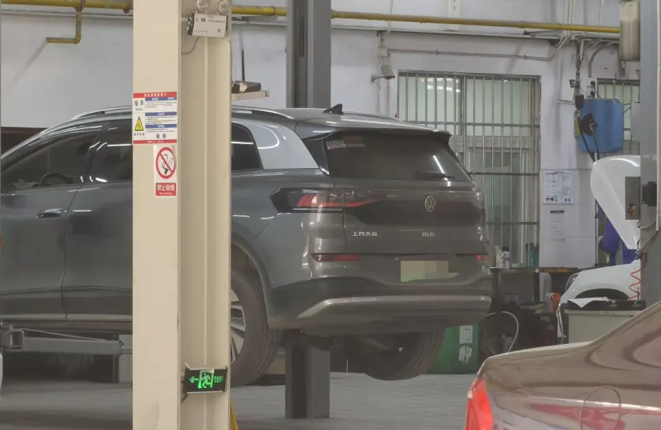 维修成本是燃油车2倍多，新能源车为何修不起？