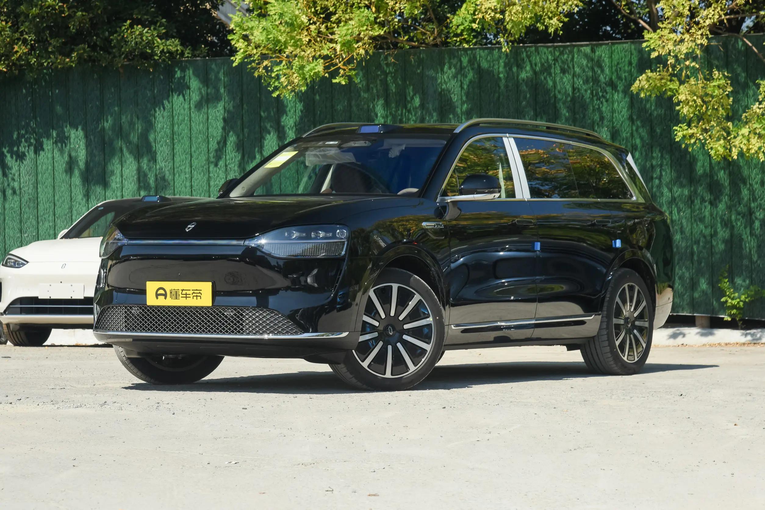 蔚来后排能放平吗__蔚来后排