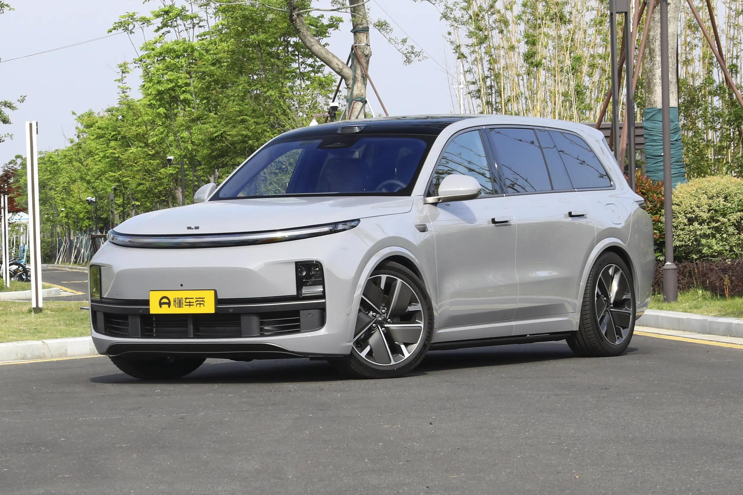 _蔚来后排_蔚来后排能放平吗