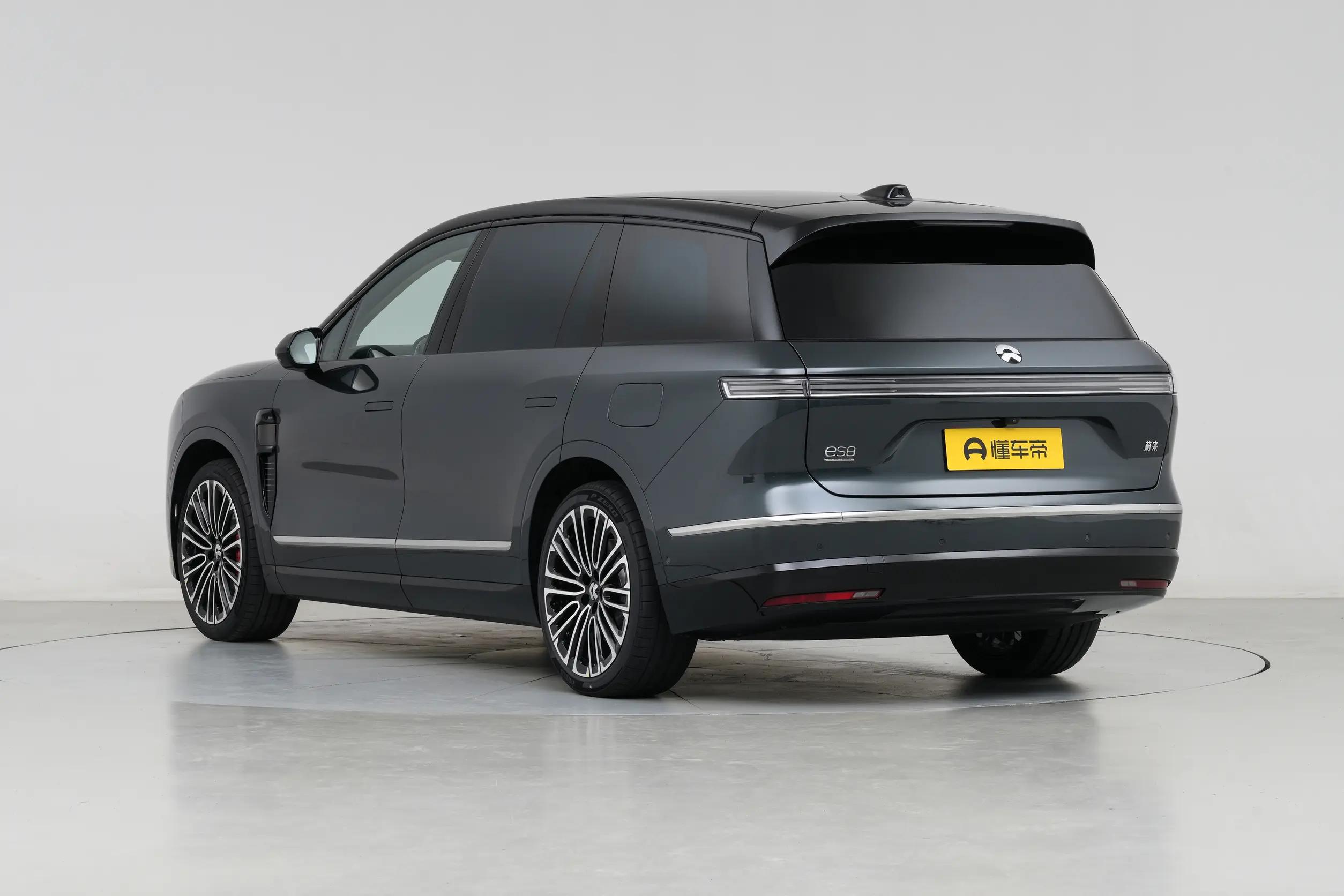 蔚来后排能放平吗__蔚来后排