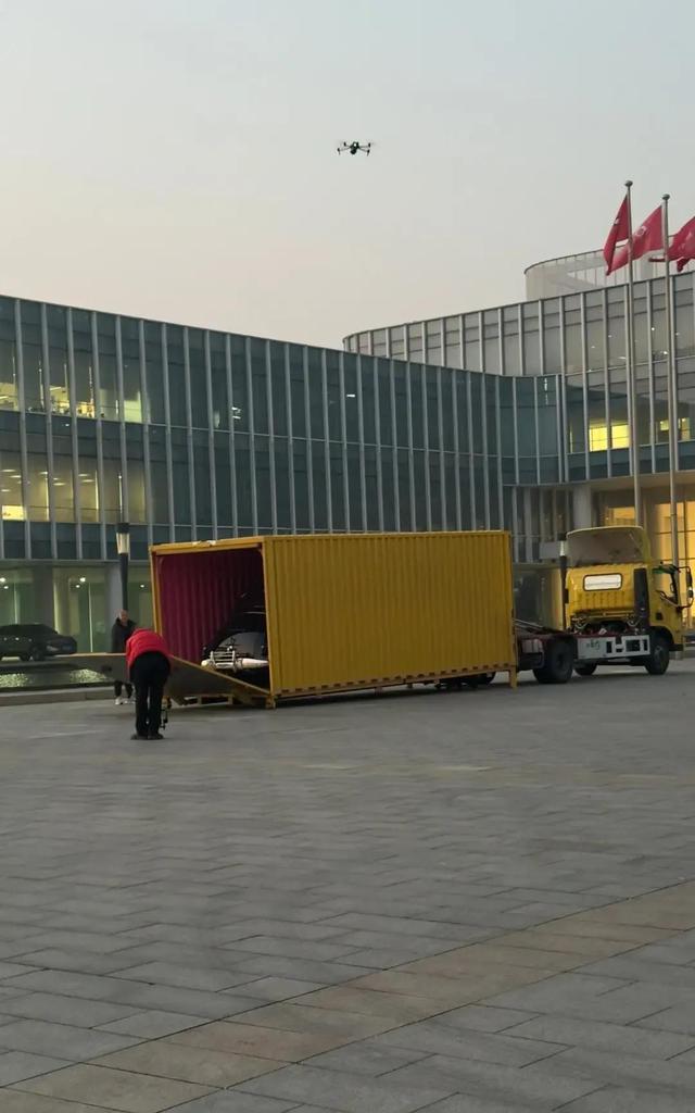 长城汽车官方发布，新品牌震撼亮相，首款车型复刻经典老爷车风格-有驾