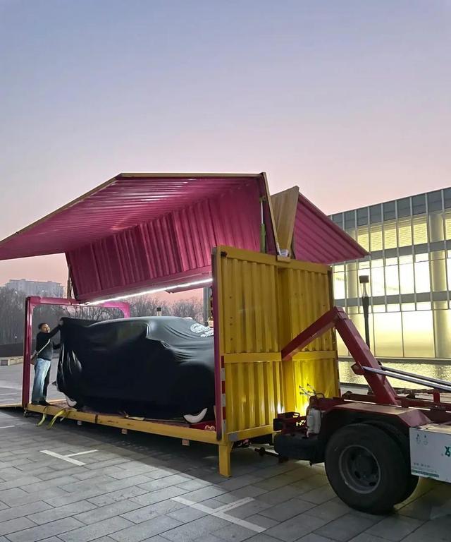 长城汽车官方发布，新品牌震撼亮相，首款车型复刻经典老爷车风格-有驾