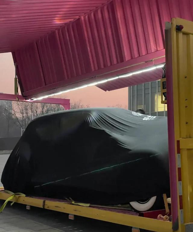 长城汽车官方发布，新品牌震撼亮相，首款车型复刻经典老爷车风格-有驾