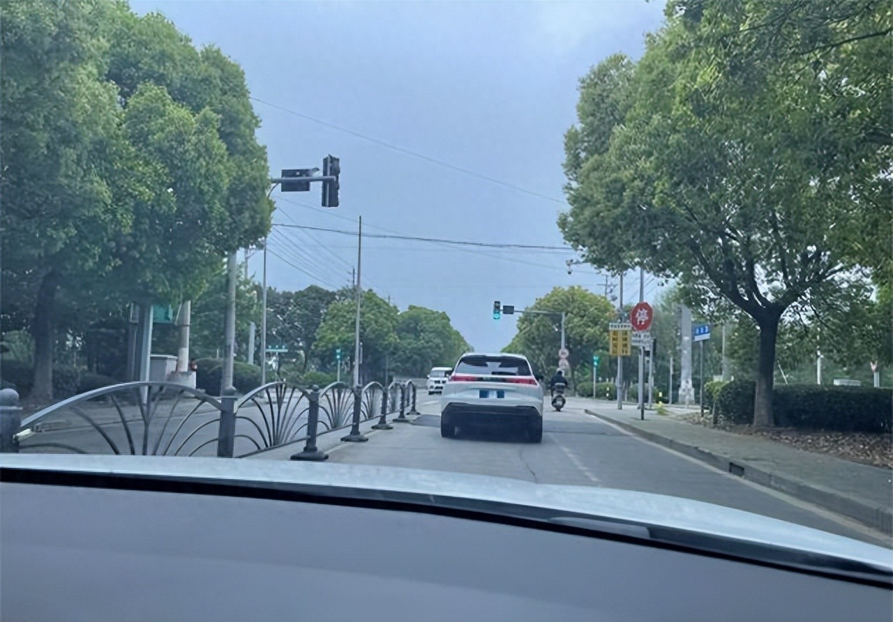 车上最易损的5个部件，上高速前多查看能救命，特别是第一个！