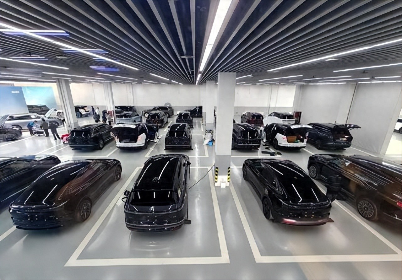 交付中心停满乐道L90，是库存积压征兆，还是新能源车市正调策略