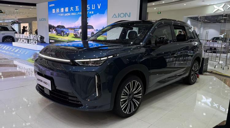 国民增程大五座SUV 埃安i60于广州白云万达璀璨亮相_国民增程大五座SUV 埃安i60于广州白云万达璀璨亮相_