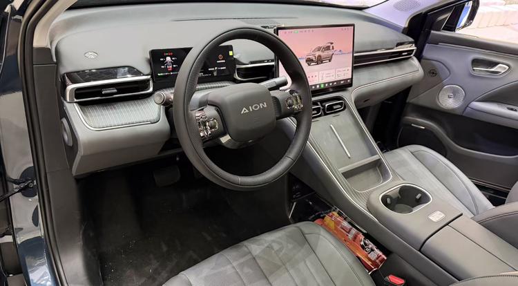 国民增程大五座SUV 埃安i60于广州白云万达璀璨亮相__国民增程大五座SUV 埃安i60于广州白云万达璀璨亮相