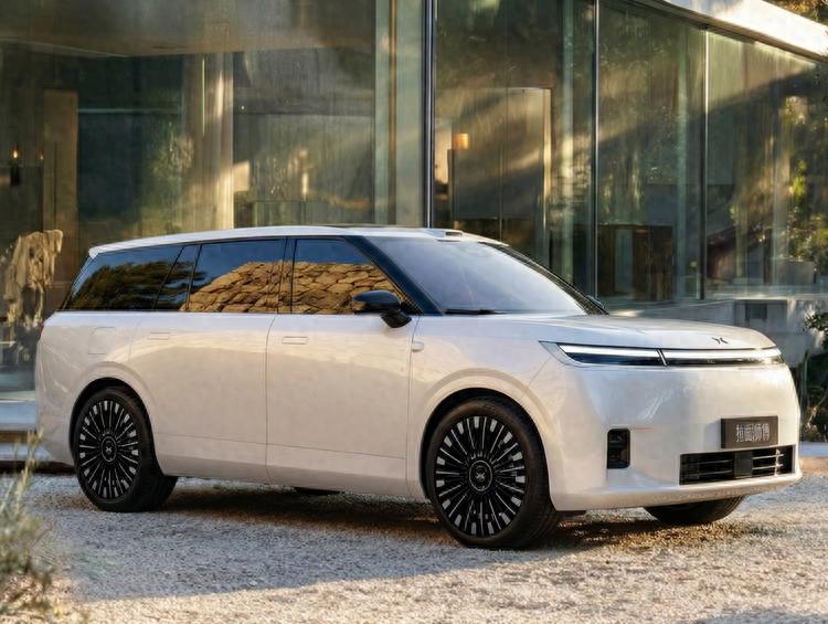 又一款“路虎揽胜”？小鹏全尺寸SUV渲染图曝光