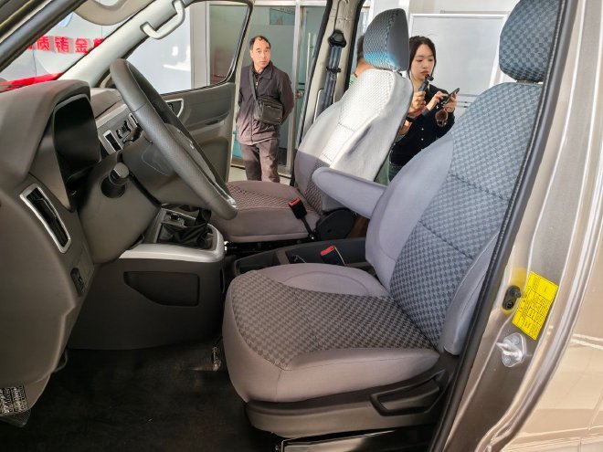 _金杯新海狮5座2016款_金杯小海狮x30l2017款