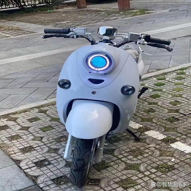 心遇电动摩托车怎么选？推荐几款人气座驾，高速长跑载重强满足多样需求-有驾