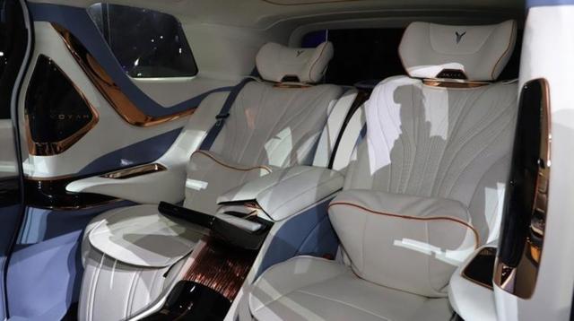 不管你信不信,这就是赤裸裸的现实,电车1年电费只有1000元,油车1年油费却高达上万元,算一算到底谁更省心划算-有驾