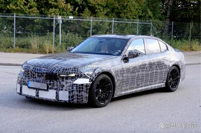 全新一代宝马M3曝光，提供燃油+纯电，3.0T动力进一步升级，很强-有驾