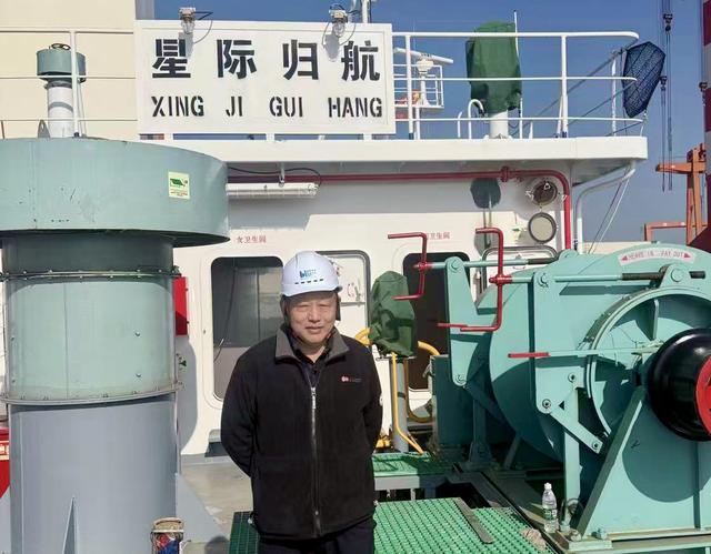 张福民在“星际归航”号上。 受访者供图