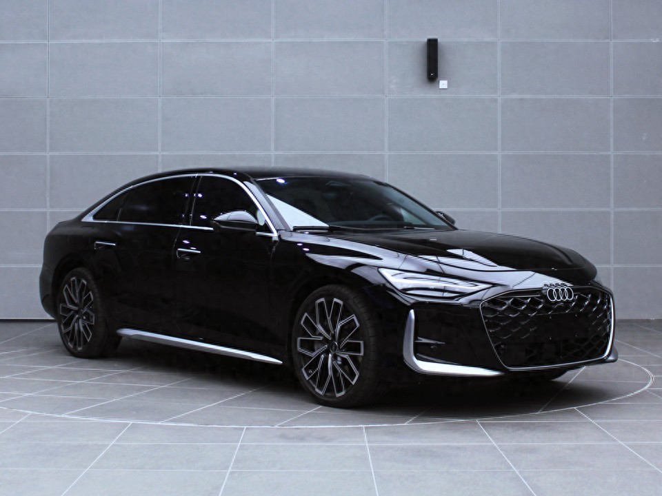 全新奥迪A6L,强行撕行政座驾标签?动力有提升,但还在挤牙膏!