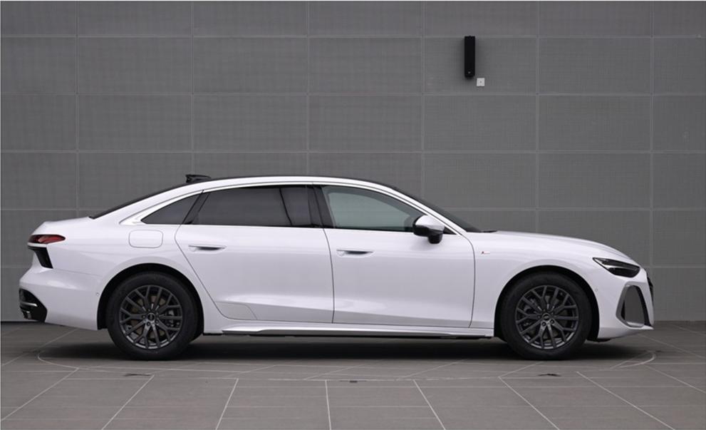 全新奥迪A6L,强行撕行政座驾标签?动力有提升,但还在挤牙膏!_全新奥迪A6L,强行撕行政座驾标签?动力有提升,但还在挤牙膏!_