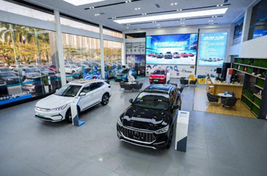 看完10月库存系数，我感觉4S店的苦日子，还得过下去