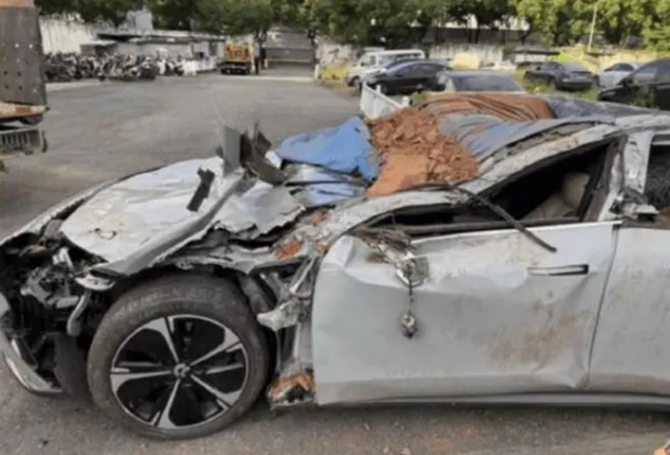 汽车电池保养更换周期_汽车电频保养_