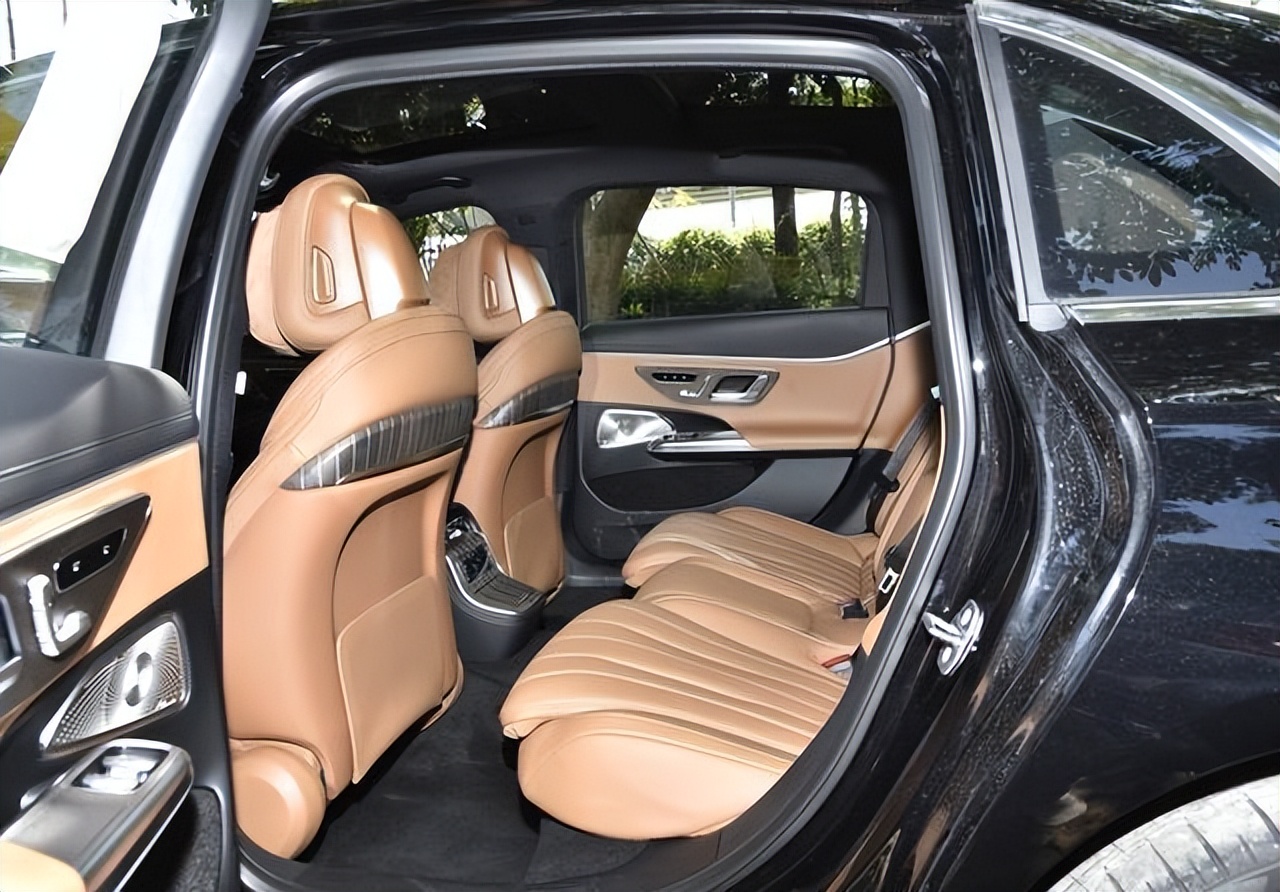 奔驰瞬间油耗怎么调__奔驰车省油模式是怎么调的