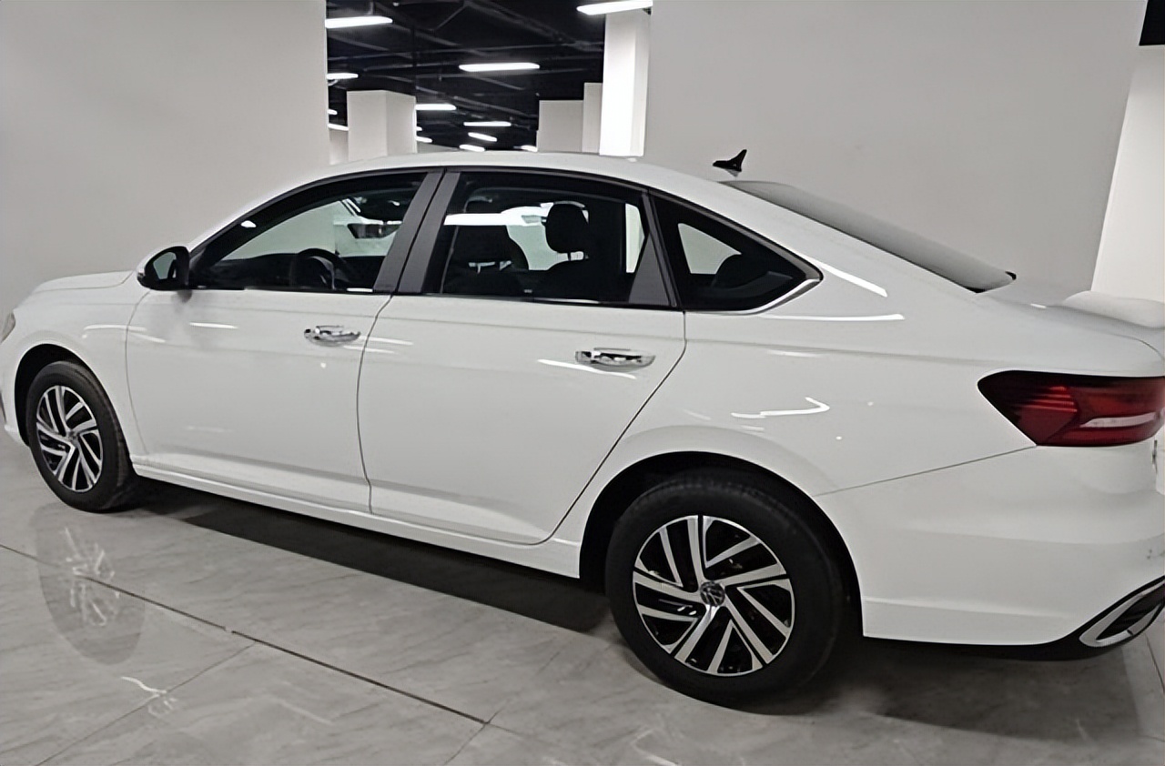 朗逸降价后多少钱_朗逸官降前指导价_