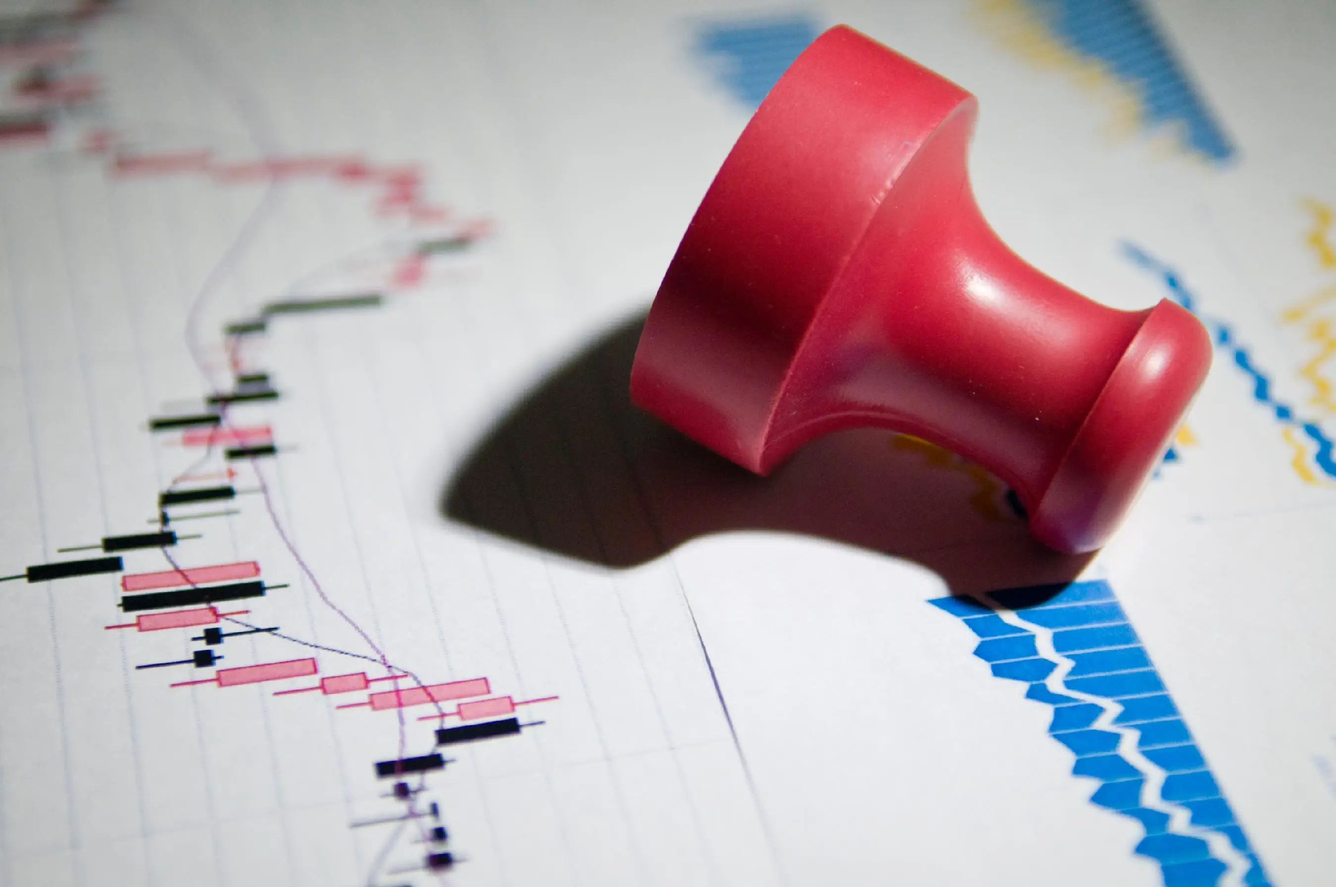 “黄金理财”神话破灭 金雅福人去楼空、工程停滞