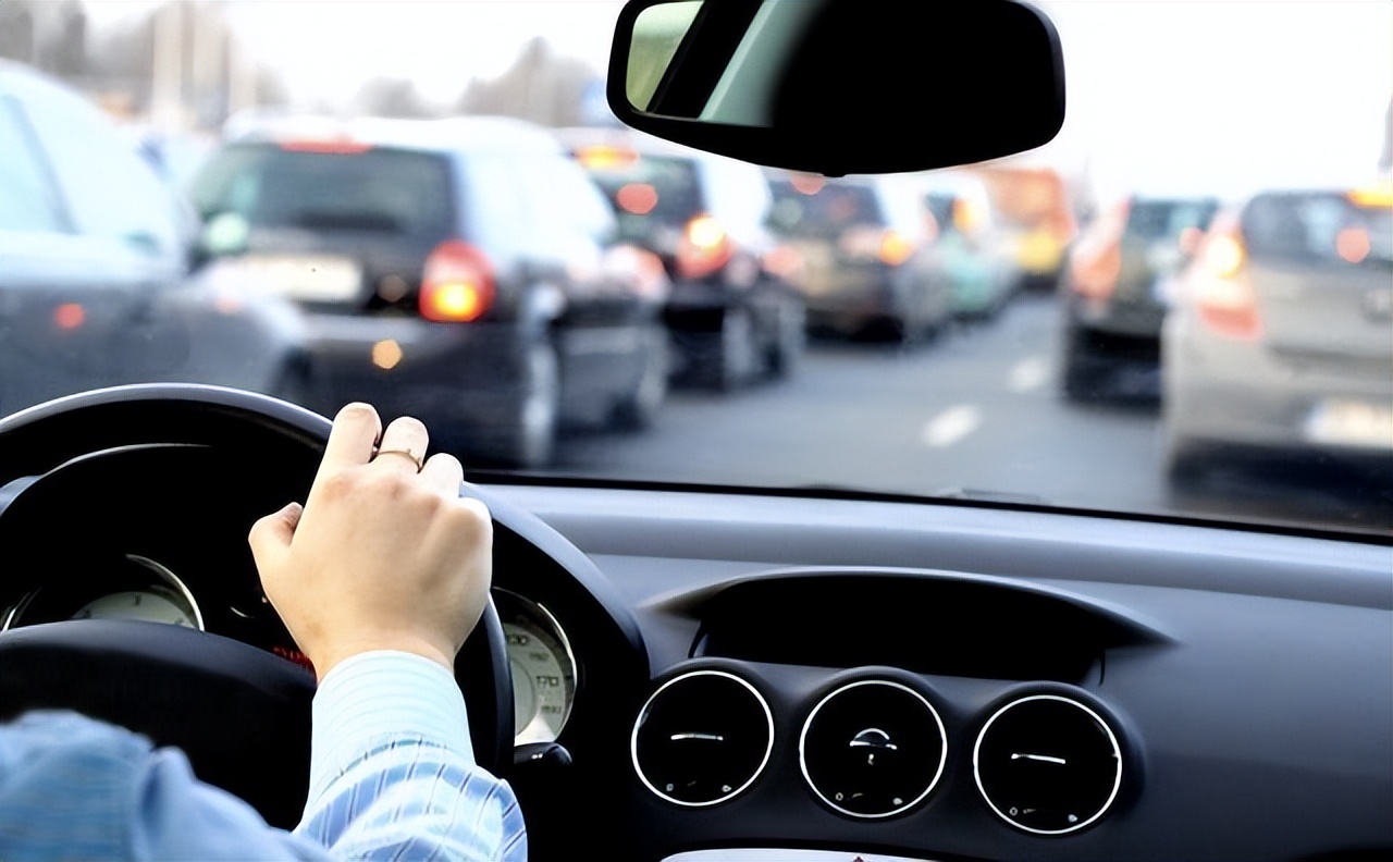 _车坏认证大修换款主动退款_车子大修换了发动机审车怎么办