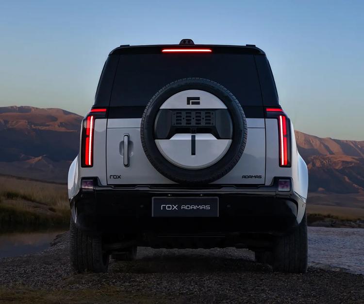 新款上市,涨价3.5万,极石汽车也“飘”了?__新款上市,涨价3.5万,极石汽车也“飘”了?