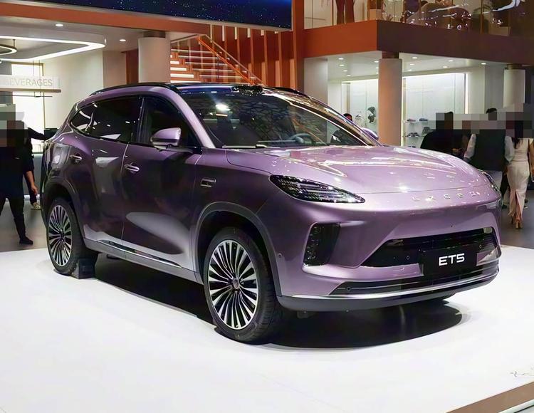 奇瑞买菜车什么价__奇瑞新款车2021款车型轿车