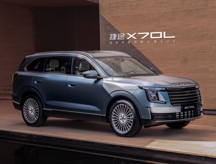 奇瑞买菜车什么价_奇瑞新款车2021款车型轿车_