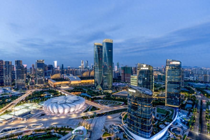 零跑十年：一部“新制造”的杭州样本