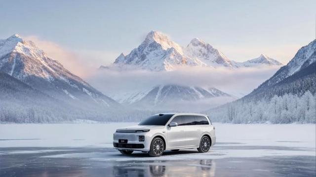 十年磨一剑,零跑D19以全域自研技术交出旗舰答卷,突破行业技术壁垒,回应市场质疑,彰显自主品牌实力-有驾