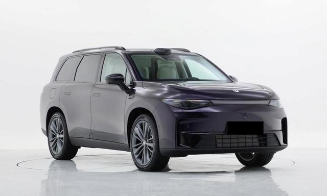 十年磨一剑,零跑D19以全域自研技术交出旗舰答卷,突破行业技术壁垒,回应市场质疑,彰显自主品牌实力-有驾