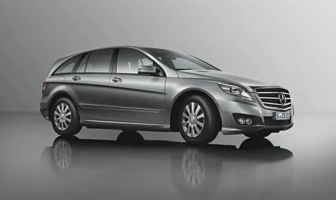 他花了28年，把奔驰从“老干部”演化为“梦中情车”