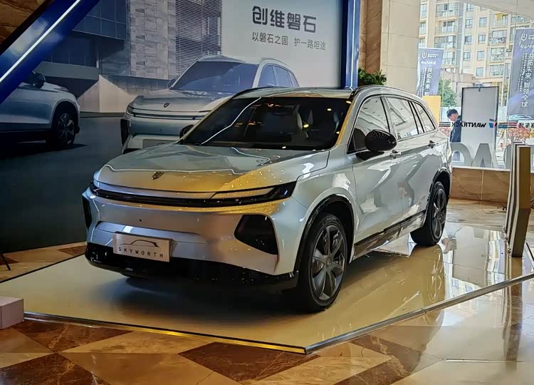 汽车产业跨界融合__车陷困境跨界企造下去怎么办