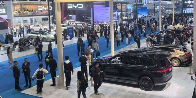 2025年新能源汽车：增长之下暗流涌动，新势力格局加速重塑