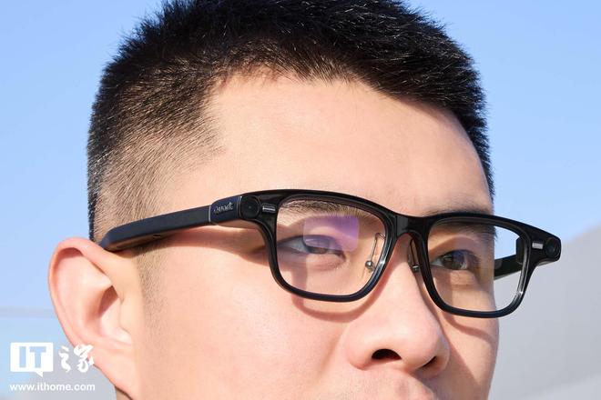 夸克AI眼镜迎首次OTA:新增大模型多意图理解执行等功能