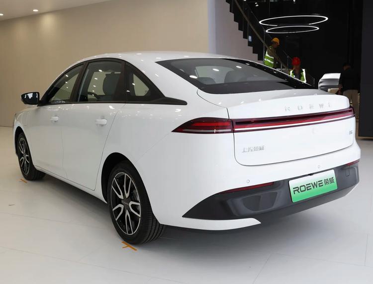 _秦和荣威i5_荣威好还是比亚迪秦好