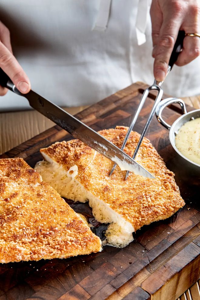 Meta炸了！LeCun炮轰28岁上司不懂行，实锤Llama 4刷榜丑闻__Meta炸了！LeCun炮轰28岁上司不懂行，实锤Llama 4刷榜丑闻