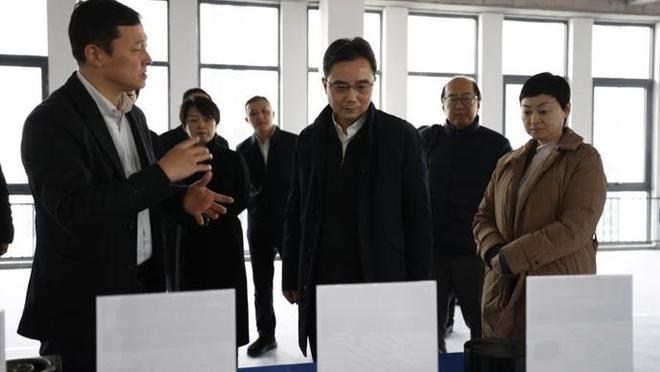 从卫星组网到手机直连，松江新年首个工作日锚定AI+空天地一体化