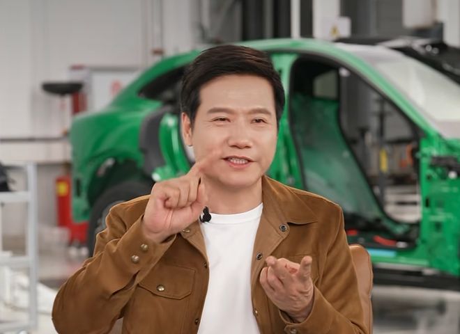 从绿化带战神，到200公里瞬刹，雷军回应一切