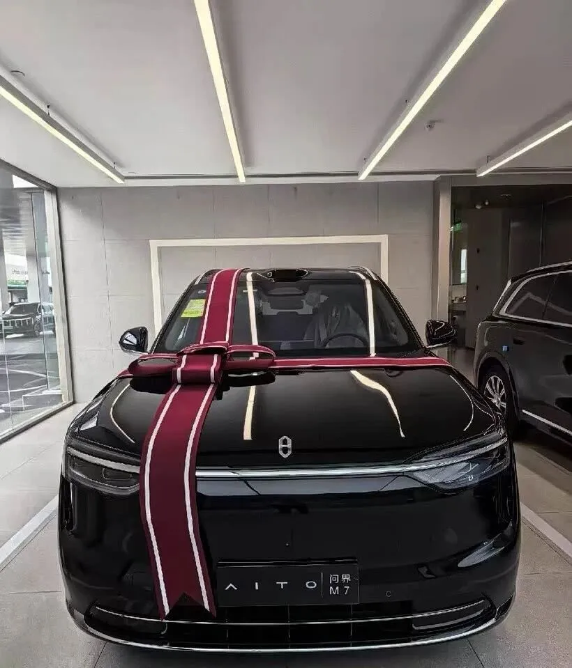 问界M7车主:预算27万,落地35万,却还是把问界M7开回家了