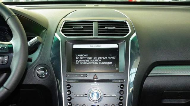 差一点,我同事那两千块钱就扔水里了,福特探险者才开两年,仪表盘天天亮红灯说电量低,4S店直接让换电池以为能解决问题-有驾