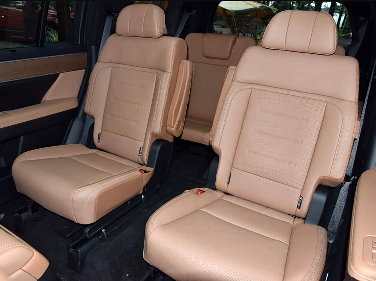 _加量不加价，2026款胜达上市，现代被“骂”醒了？_加量不加价，2026款胜达上市，现代被“骂”醒了？