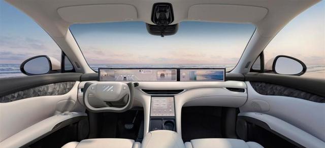 同事卖掉燃油车换成新能源车，开了两年告诉我们省钱是真的，电费远低于油费影响出行成本夹带加速快和科技配置丰富体验明显提升-有驾