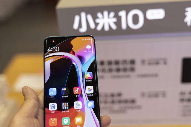 新款小米SU7涨价2万值不值？2026年这些升级让你掏钱更爽快-有驾