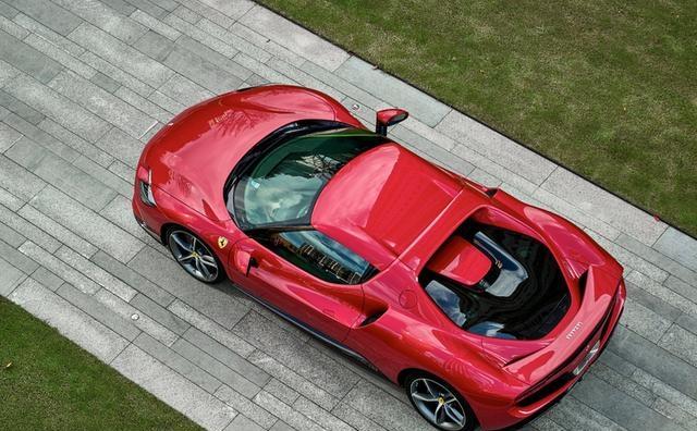 叫板BBA却被骂跪舔？底盘内卷里最刺眼的两副面孔-有驾